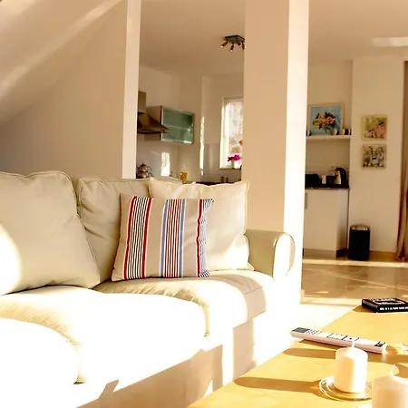 Villa White Suites Xi *