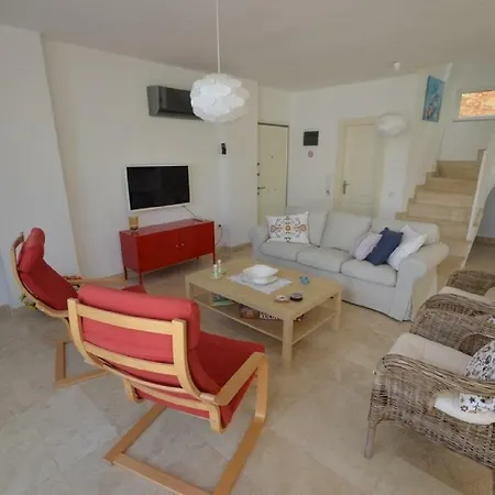 Villa White Suites Xi *