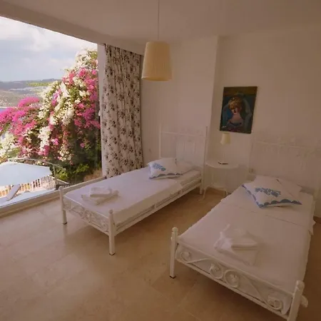 White Suites Xi Villa *