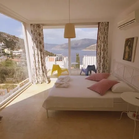 Willa White Suites Xi Kalkan